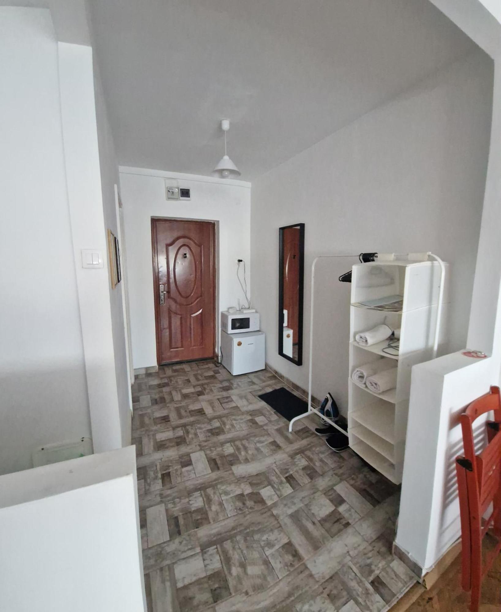 Studio Nefumatori Sunny Place, Self Check In Craiova Buitenkant foto