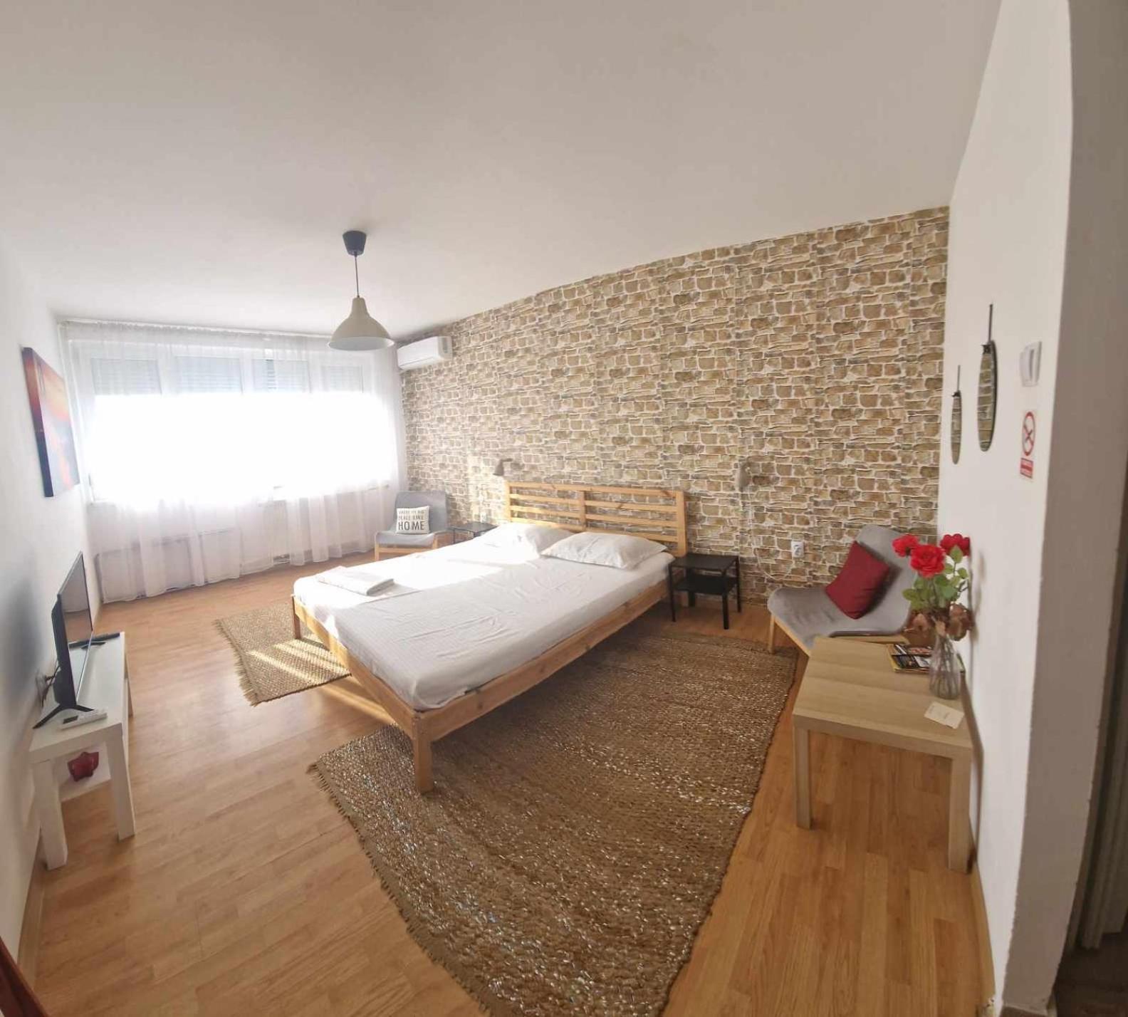 Studio Nefumatori Sunny Place, Self Check In Craiova Buitenkant foto